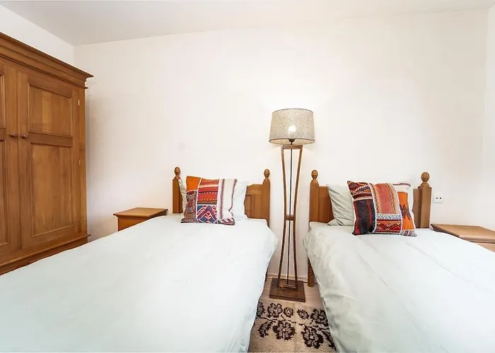 Host2u Mountain 2 Bedrooms - Fireplace *