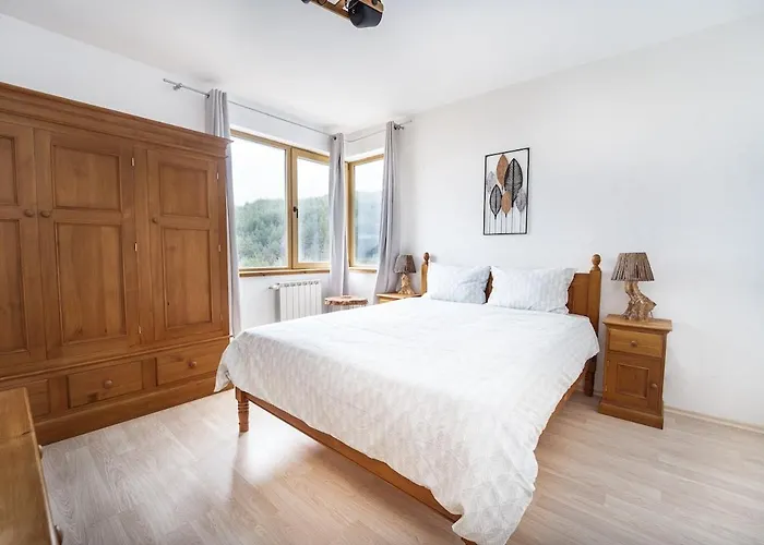 Host2u Mountain 2 Bedrooms - Fireplace Bansko