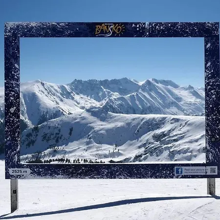 Host2u Mountain 2 Bedrooms - Fireplace Apartmán *
