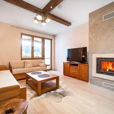 Host2u Mountain 2 Bedrooms - Fireplace Apartmán *