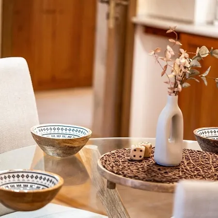 Daire Host2u Mountain 2 Bedrooms - Fireplace Bansko