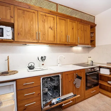 Daire Host2u Mountain 2 Bedrooms - Fireplace Bansko