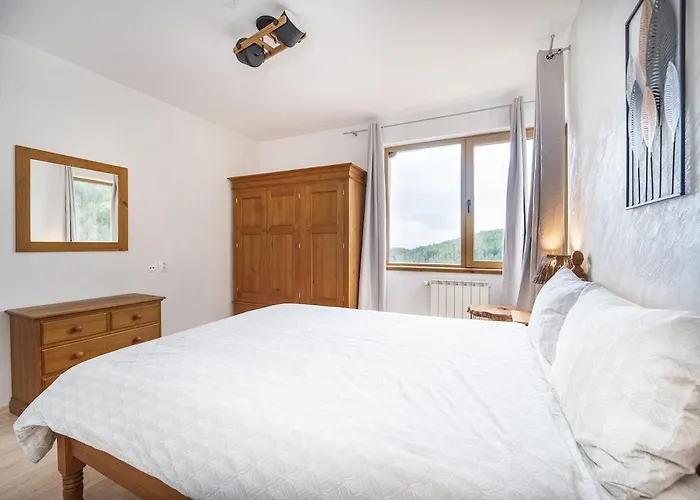 Host2u Mountain 2 Bedrooms - Fireplace