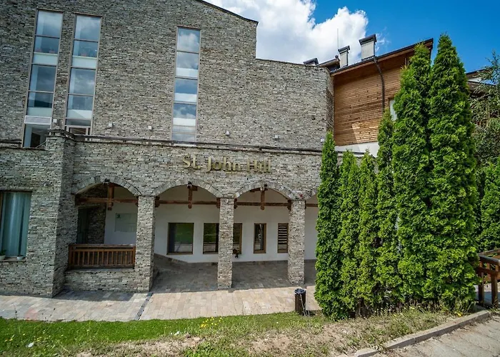 Host2u Mountain 2 Bedrooms - Fireplace Apartment